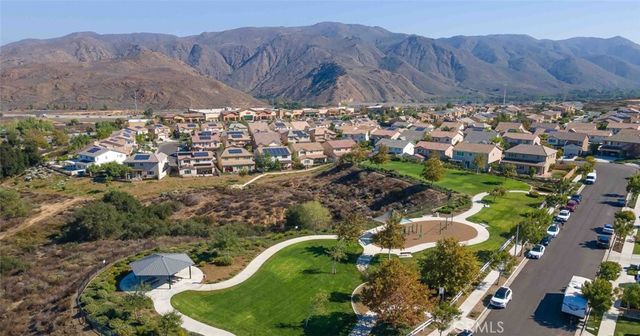 25006 Pine Creek Loop, Corona, CA 92883