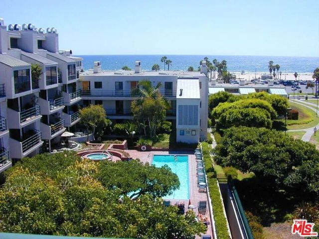 2960 Neilson Way 203, Santa Monica, CA 90405