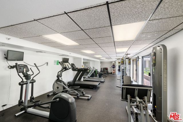 2960 Neilson Way 203, Santa Monica, CA 90405