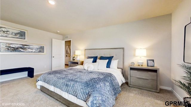 7301 S 204th Avenue, Gretna, NE 68028