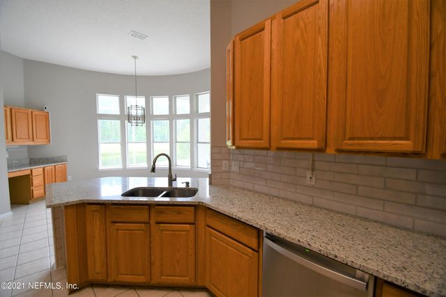 925 LOTUS Lane S, Jacksonville, FL 32259