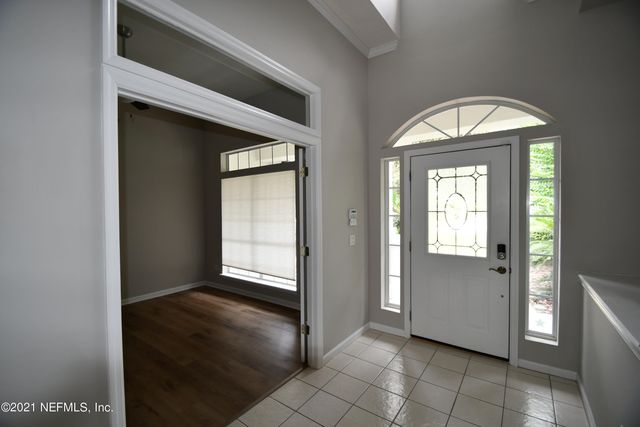 925 LOTUS Lane S, Jacksonville, FL 32259