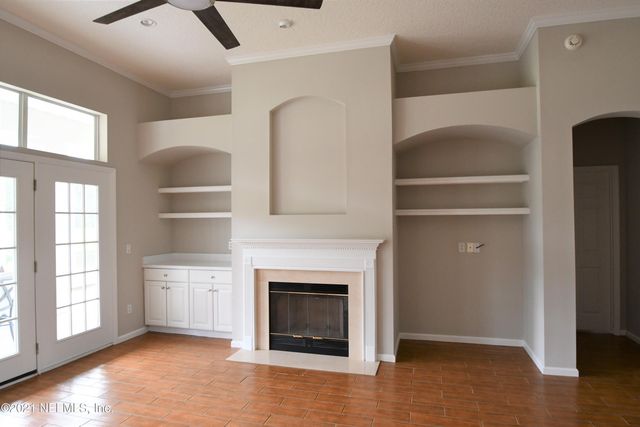 925 LOTUS Lane S, Jacksonville, FL 32259