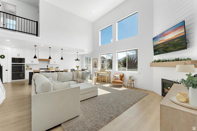 213 S COTTONWOOD RD, Vineyard, UT 84059