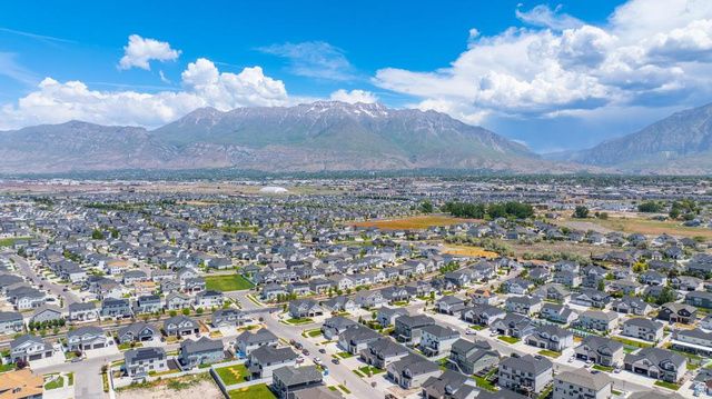213 S COTTONWOOD RD, Vineyard, UT 84059