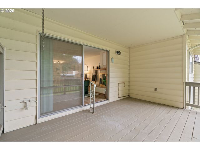 15045 Ne ROSE Pkwy, Portland, OR 97230