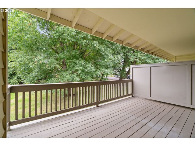 15045 Ne ROSE Pkwy, Portland, OR 97230