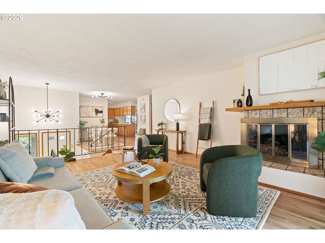 15045 Ne ROSE Pkwy, Portland, OR 97230