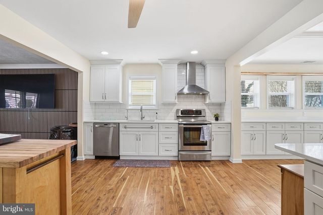 1614 BENTLEY RD, Edgewater, MD 21037