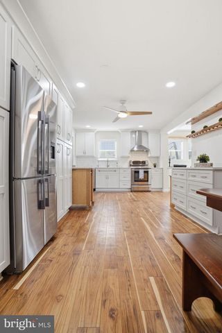 1614 BENTLEY RD, Edgewater, MD 21037