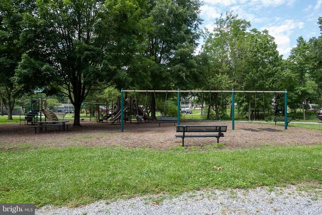 1614 BENTLEY RD, Edgewater, MD 21037