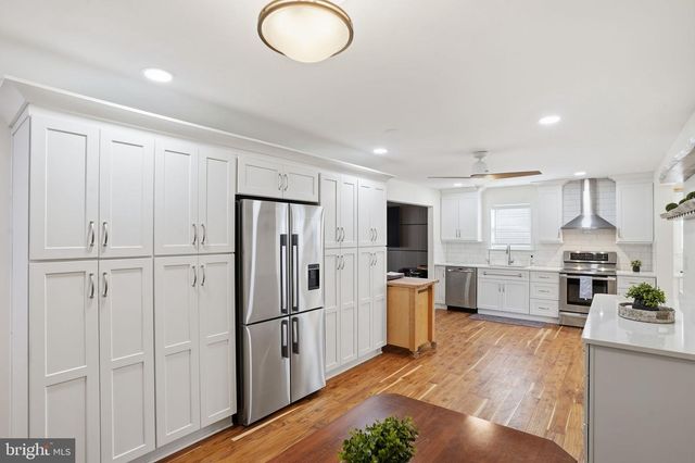 1614 BENTLEY RD, Edgewater, MD 21037