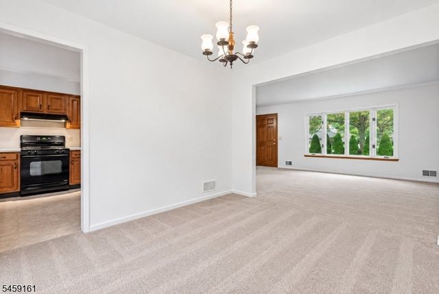 143 S Martine Ave, Fanwood Boro, NJ 07023