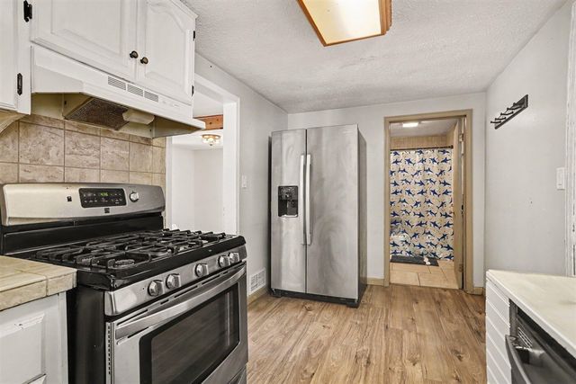 315 N Cedar Street, Schoolcraft, MI 49087