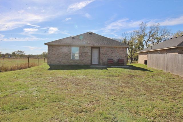 309 E 2nd Street, Maypearl, TX 76064