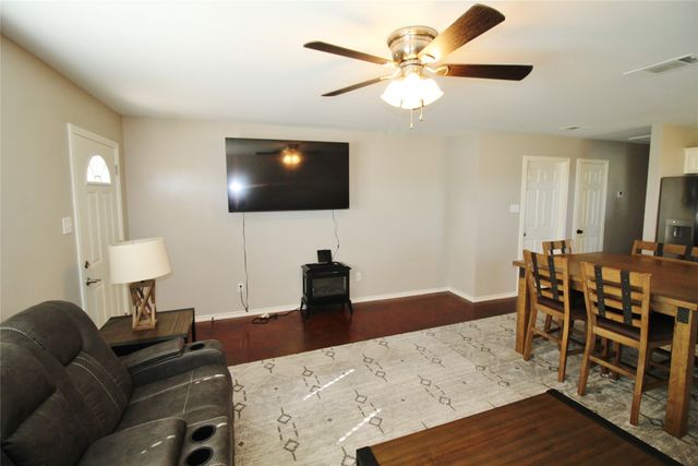 309 E 2nd Street, Maypearl, TX 76064