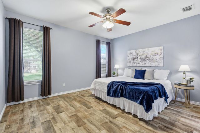 11920 Hickory Circle, Fort Worth, TX 76244
