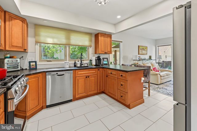 1409 CHANTICLEER DR, Cherry Hill, NJ 08003