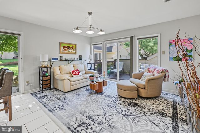 1409 CHANTICLEER DR, Cherry Hill, NJ 08003