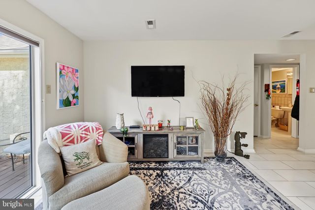 1409 CHANTICLEER DR, Cherry Hill, NJ 08003