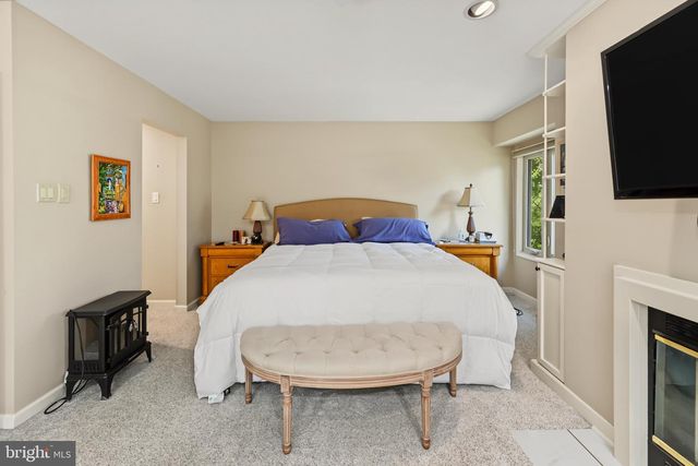 1409 CHANTICLEER DR, Cherry Hill, NJ 08003