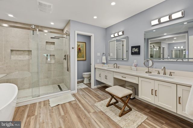 1409 CHANTICLEER DR, Cherry Hill, NJ 08003