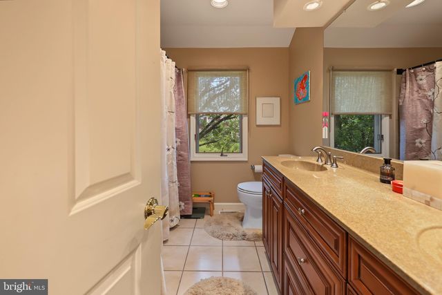 1409 CHANTICLEER DR, Cherry Hill, NJ 08003