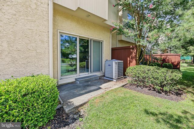 1409 CHANTICLEER DR, Cherry Hill, NJ 08003