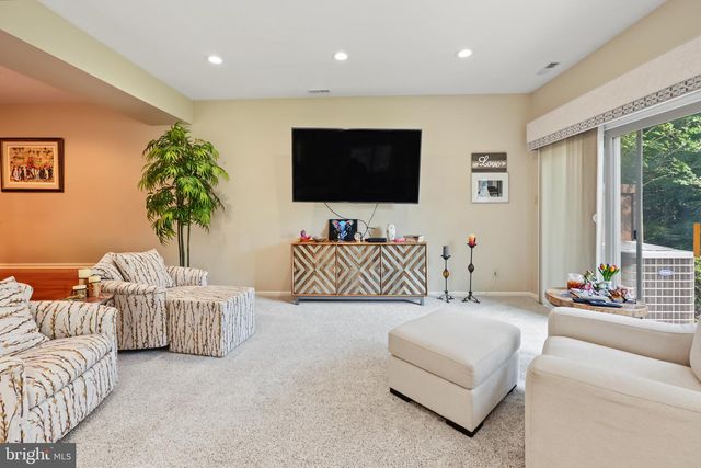 1409 CHANTICLEER DR, Cherry Hill, NJ 08003