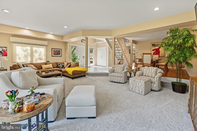 1409 CHANTICLEER DR, Cherry Hill, NJ 08003