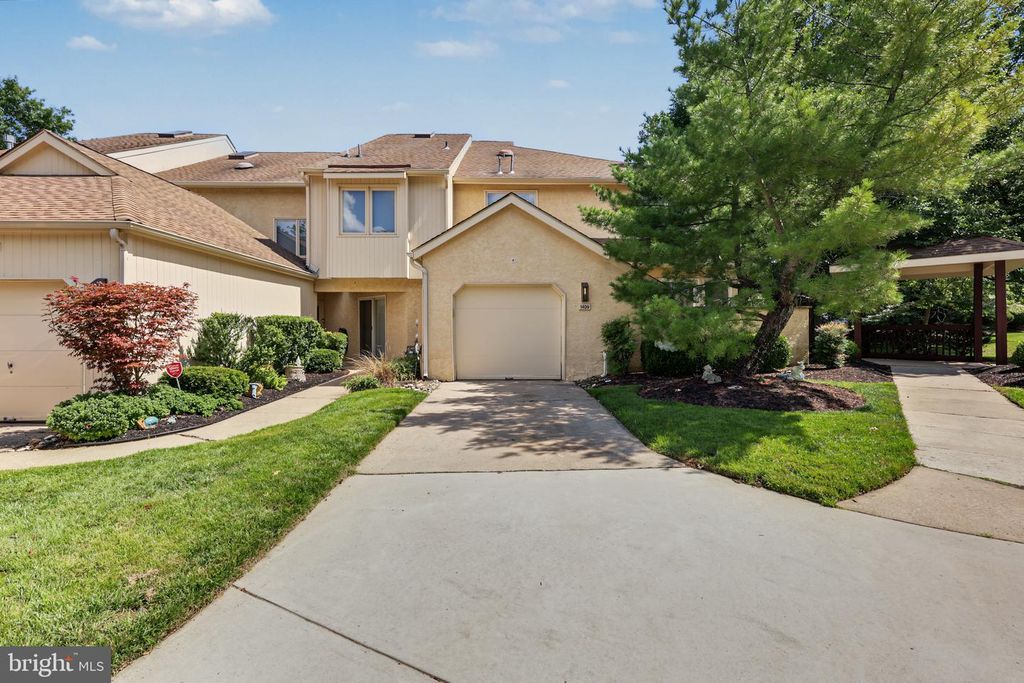 1409 CHANTICLEER DR, Cherry Hill, NJ 08003