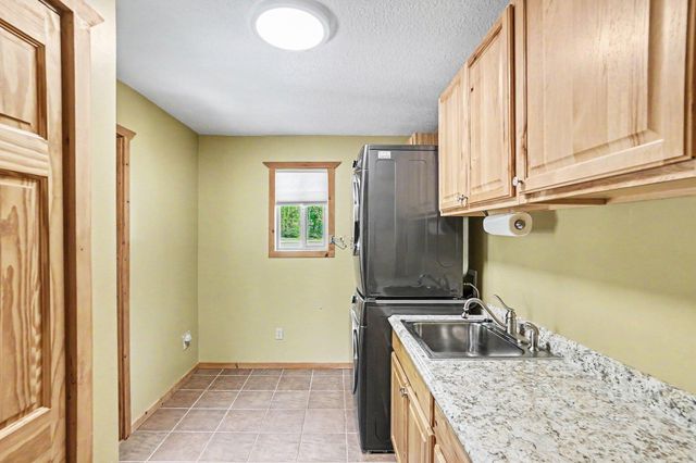 2000 Granada Court, Weidman, MI 48893