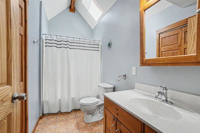 2000 Granada Court, Weidman, MI 48893