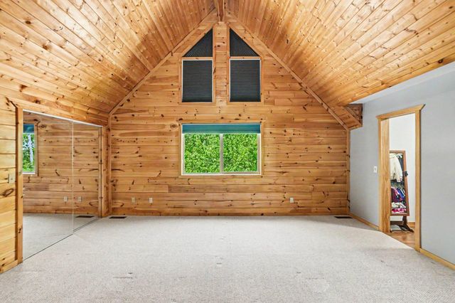 2000 Granada Court, Weidman, MI 48893