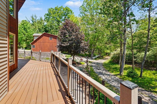 2000 Granada Court, Weidman, MI 48893