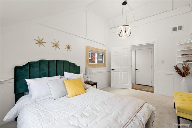 21625 Trombly Street, St. Clair Shores, MI 48080