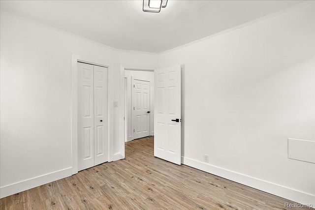 21625 Trombly Street, St. Clair Shores, MI 48080