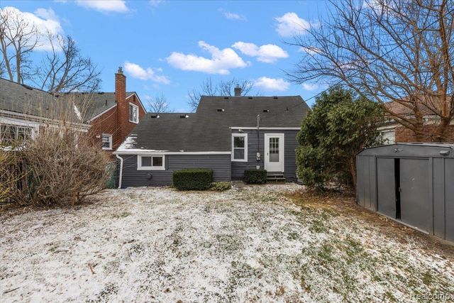 21625 Trombly Street, St. Clair Shores, MI 48080