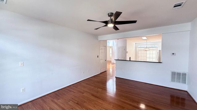 20965 KITTANNING LN, Ashburn, VA 20147