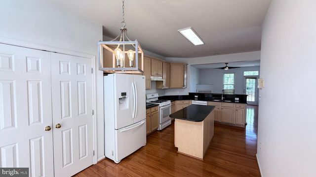20965 KITTANNING LN, Ashburn, VA 20147