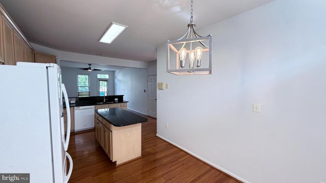 20965 KITTANNING LN, Ashburn, VA 20147