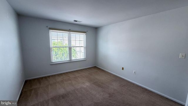 20965 KITTANNING LN, Ashburn, VA 20147