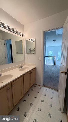 20965 KITTANNING LN, Ashburn, VA 20147