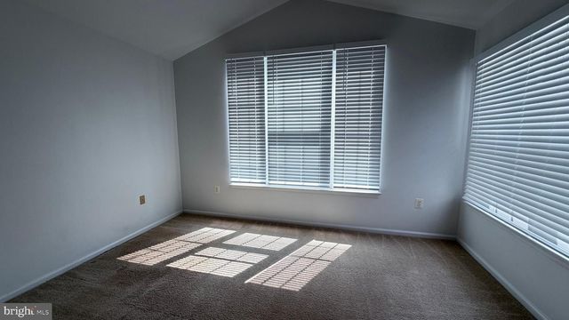 20965 KITTANNING LN, Ashburn, VA 20147