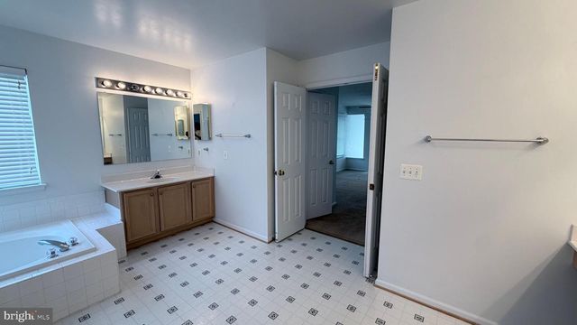 20965 KITTANNING LN, Ashburn, VA 20147