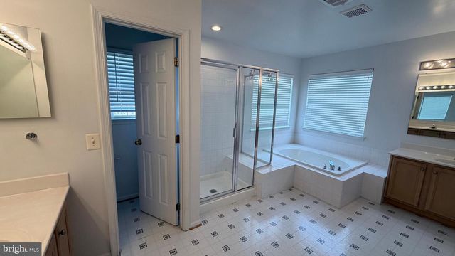 20965 KITTANNING LN, Ashburn, VA 20147