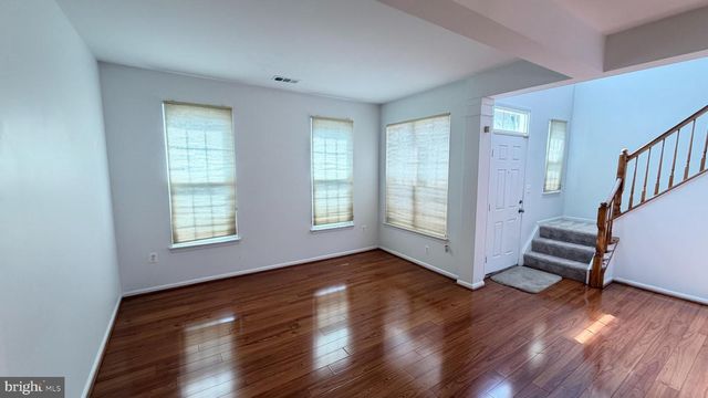 20965 KITTANNING LN, Ashburn, VA 20147