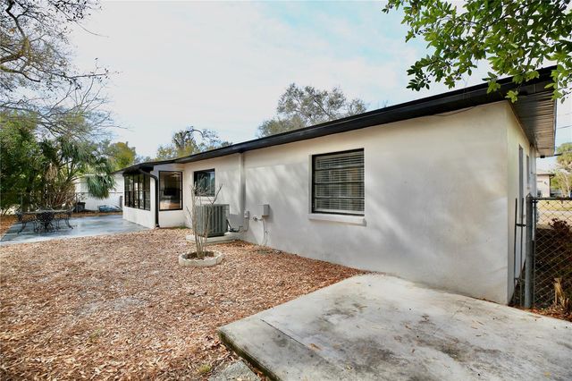 4304 S THATCHER AVENUE, Tampa, FL 33611