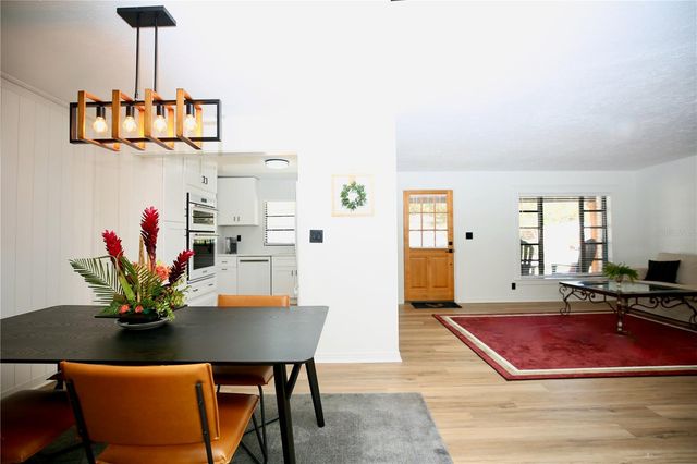 4304 S THATCHER AVENUE, Tampa, FL 33611