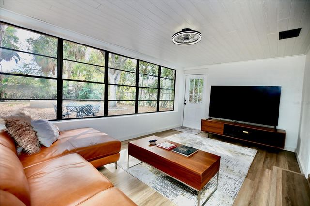 4304 S THATCHER AVENUE, Tampa, FL 33611